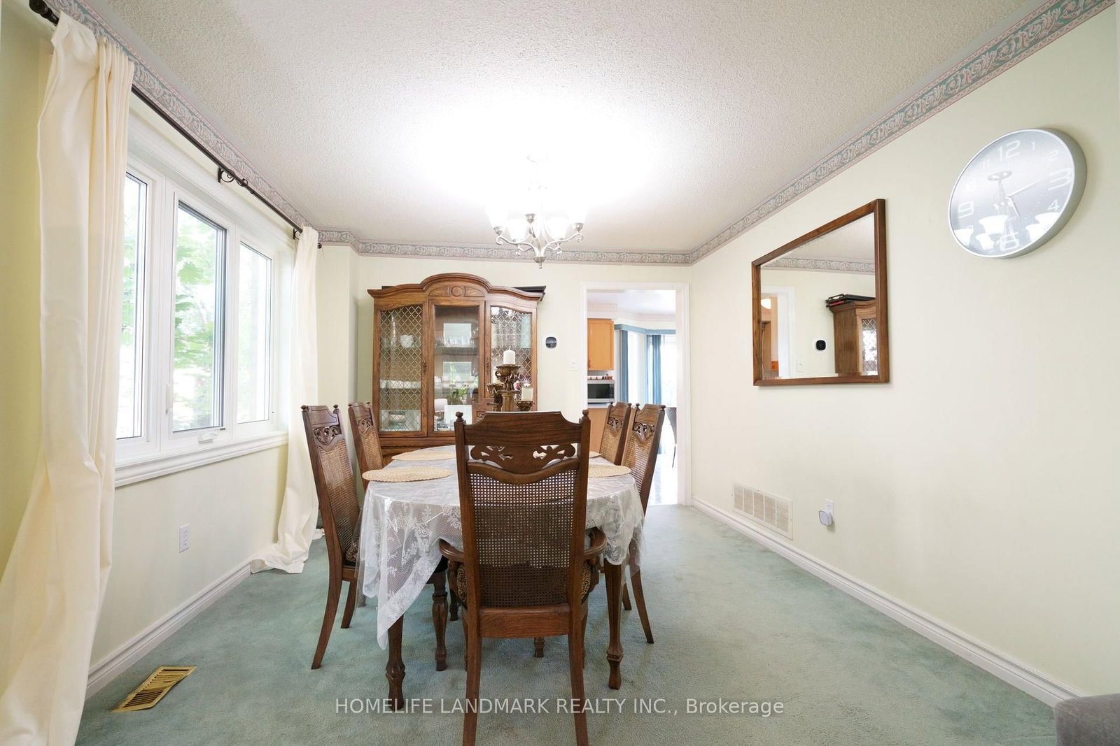 2914 Peacock Drive, Mississauga 3