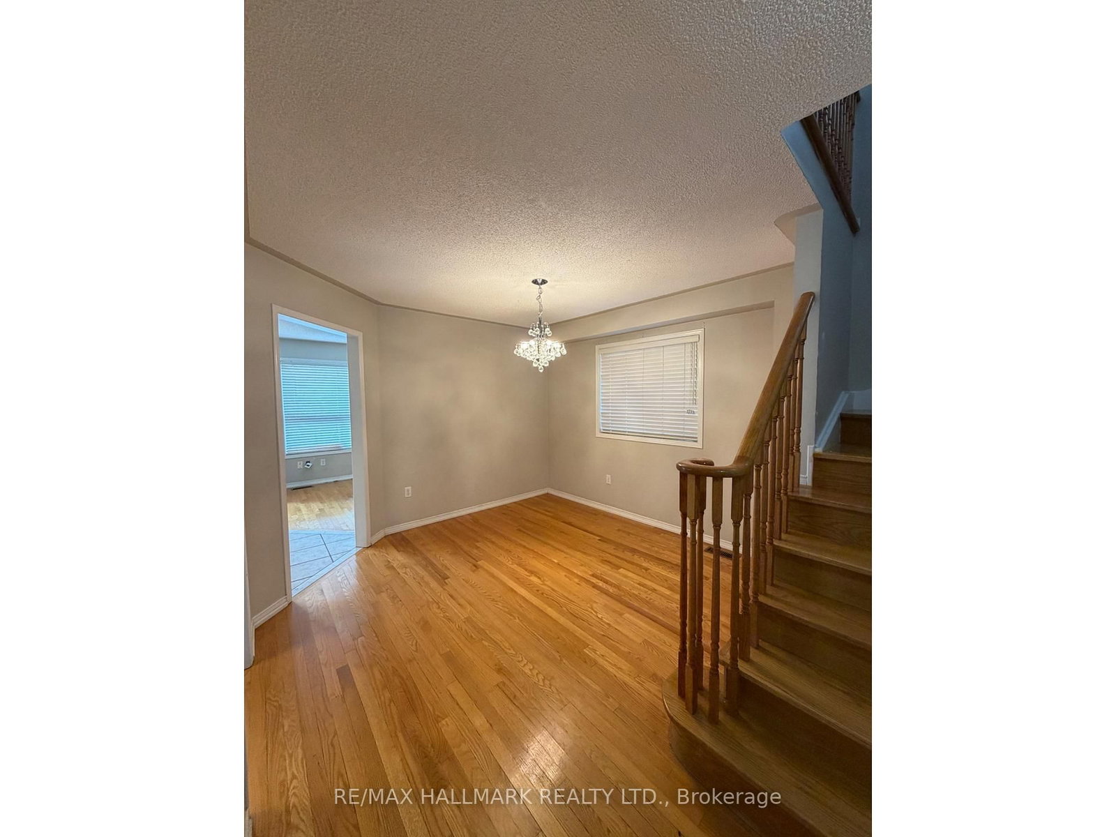 50 Farthingale Crescent • Brampton, ON photo 11