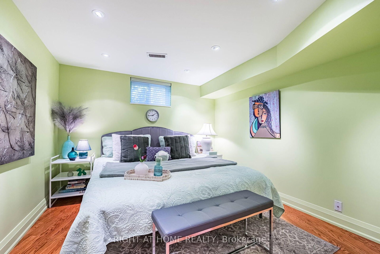 1 Friars Lane • Toronto, ON photo 26