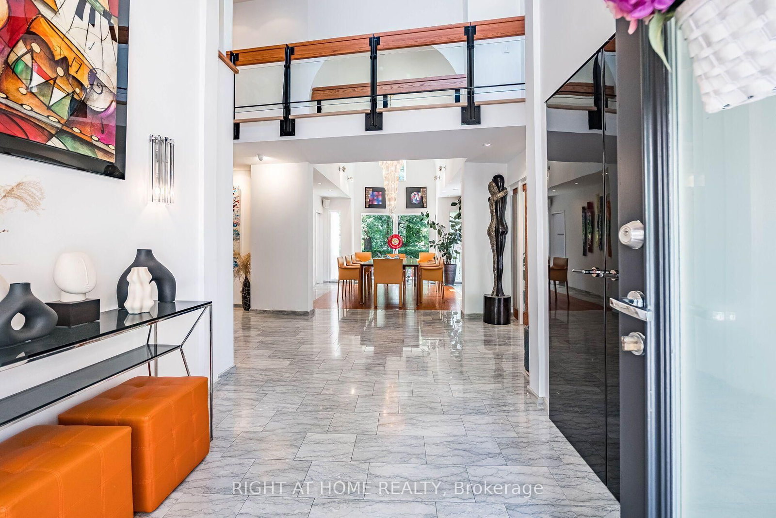 1 Friars Lane • Toronto, ON photo 3