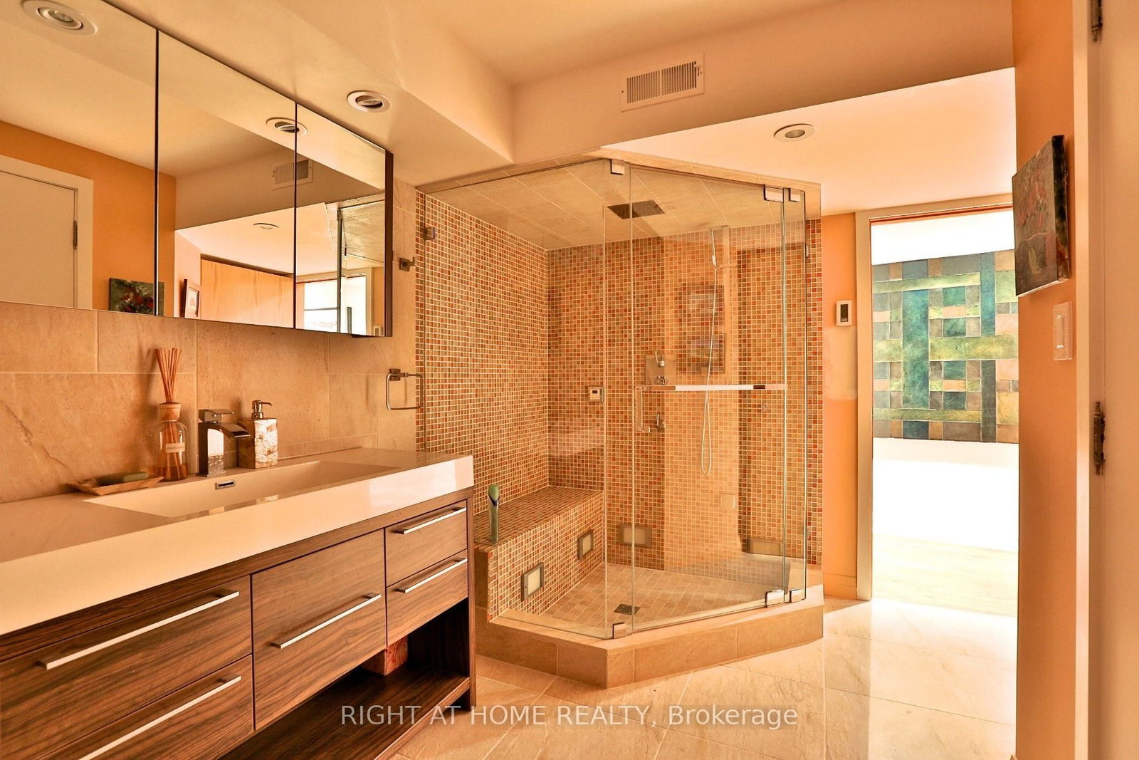 1 Friars Lane • Toronto, ON photo 34