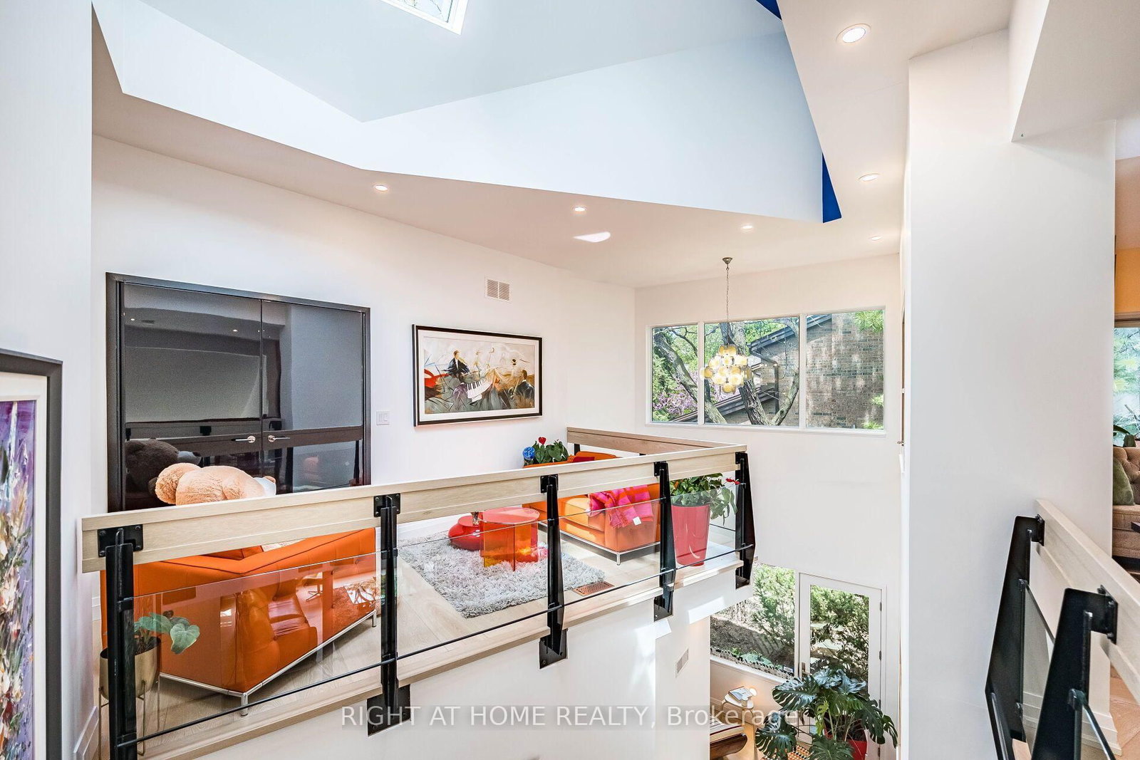 1 Friars Lane • Toronto, ON photo 37
