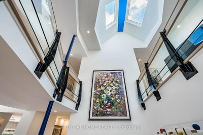 1 Friars Lane • Toronto, ON photo 4