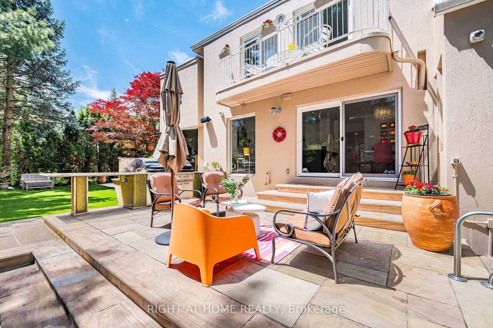 1 Friars Lane • Toronto, ON photo 44