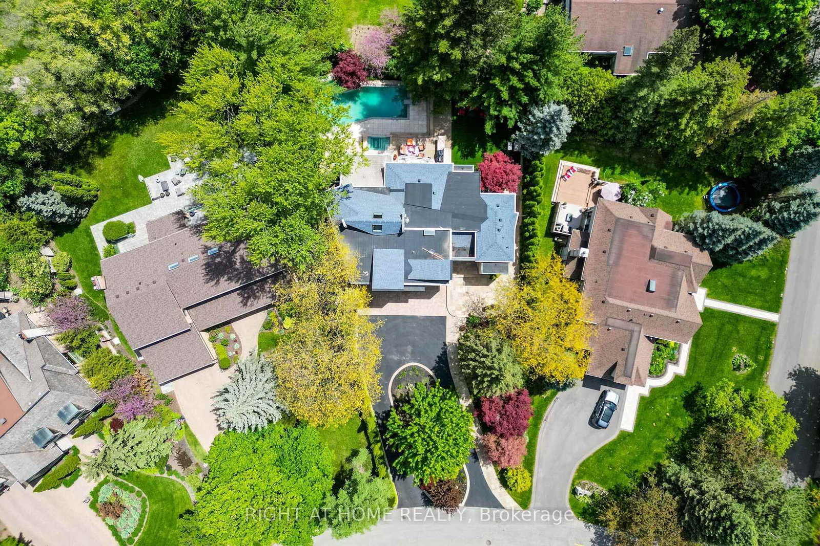 1 Friars Lane • Toronto, ON photo 47