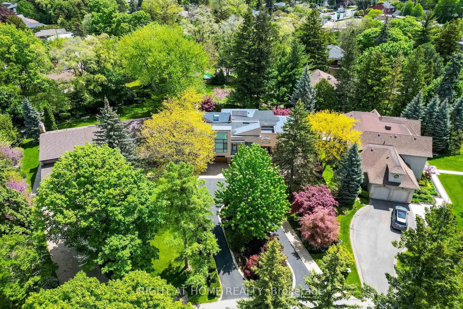 1 Friars Lane • Toronto, ON photo 49