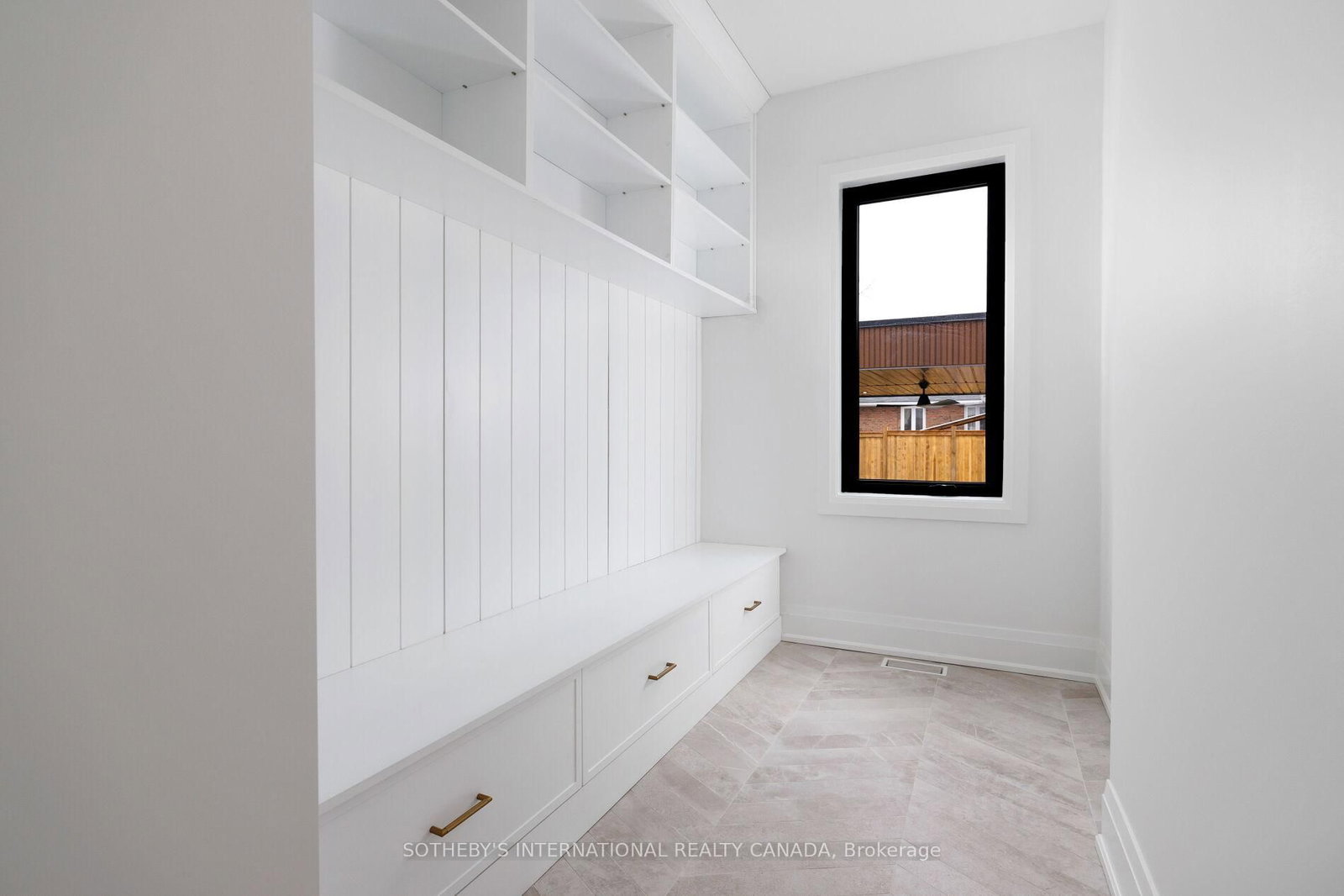118 Warwood Road • Toronto, ON photo 21