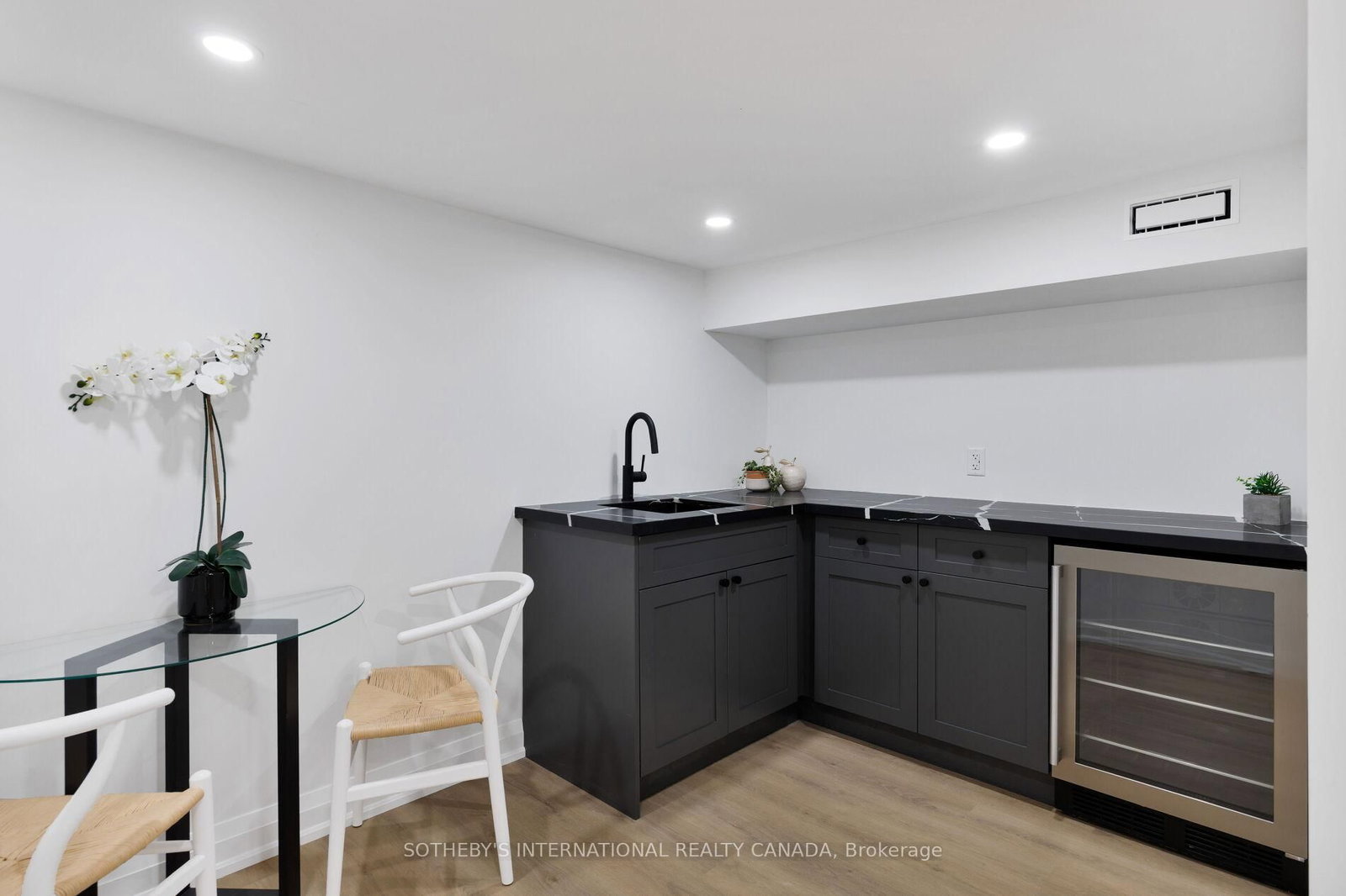 118 Warwood Road • Toronto, ON photo 38