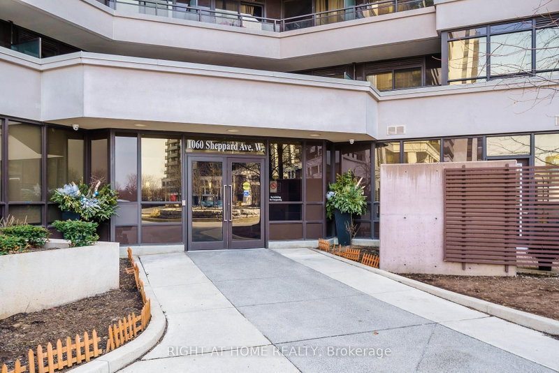 305 - 1060 Sheppard Avenue W