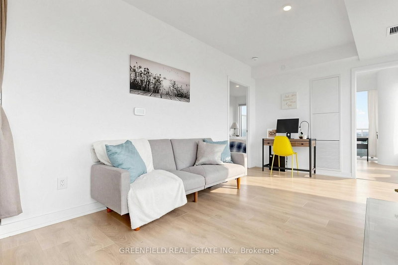 626 - 1100 Sheppard Avenue W