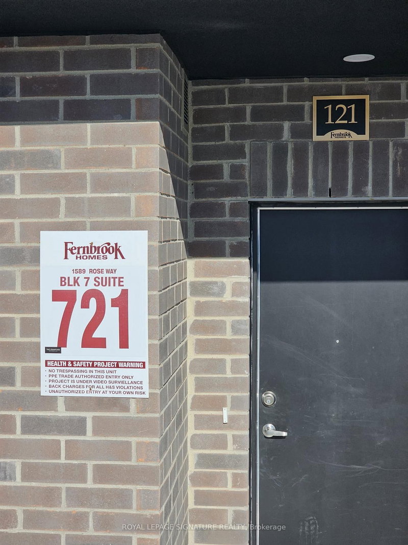 121 - 1589 Rose Way
