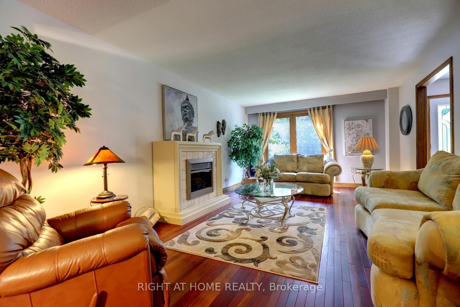 1412 Carmen Drive • Mississauga, ON photo 9