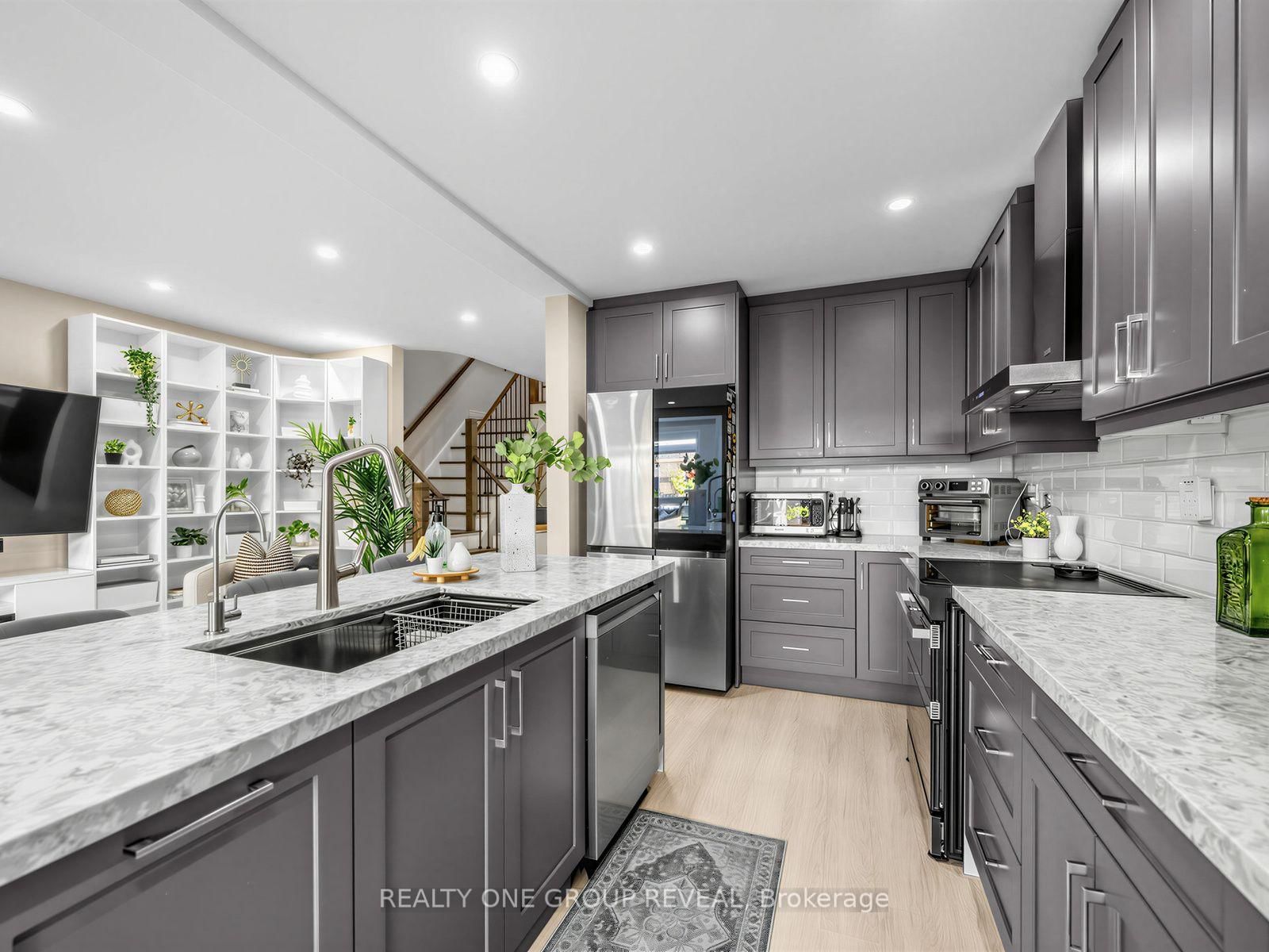 6122 Coxswain Crescent • Mississauga, ON photo 6