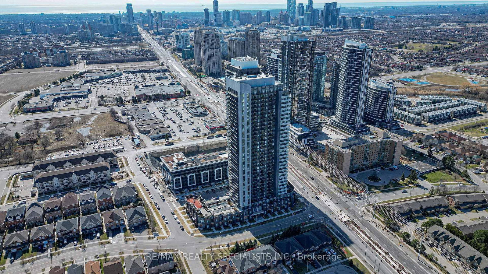 8 Nahani Way • #321 • Mississauga, ON photo 32
