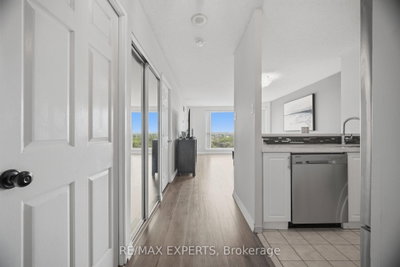 1408 - 2155 Burnhamthorpe Rd W - Photo 1