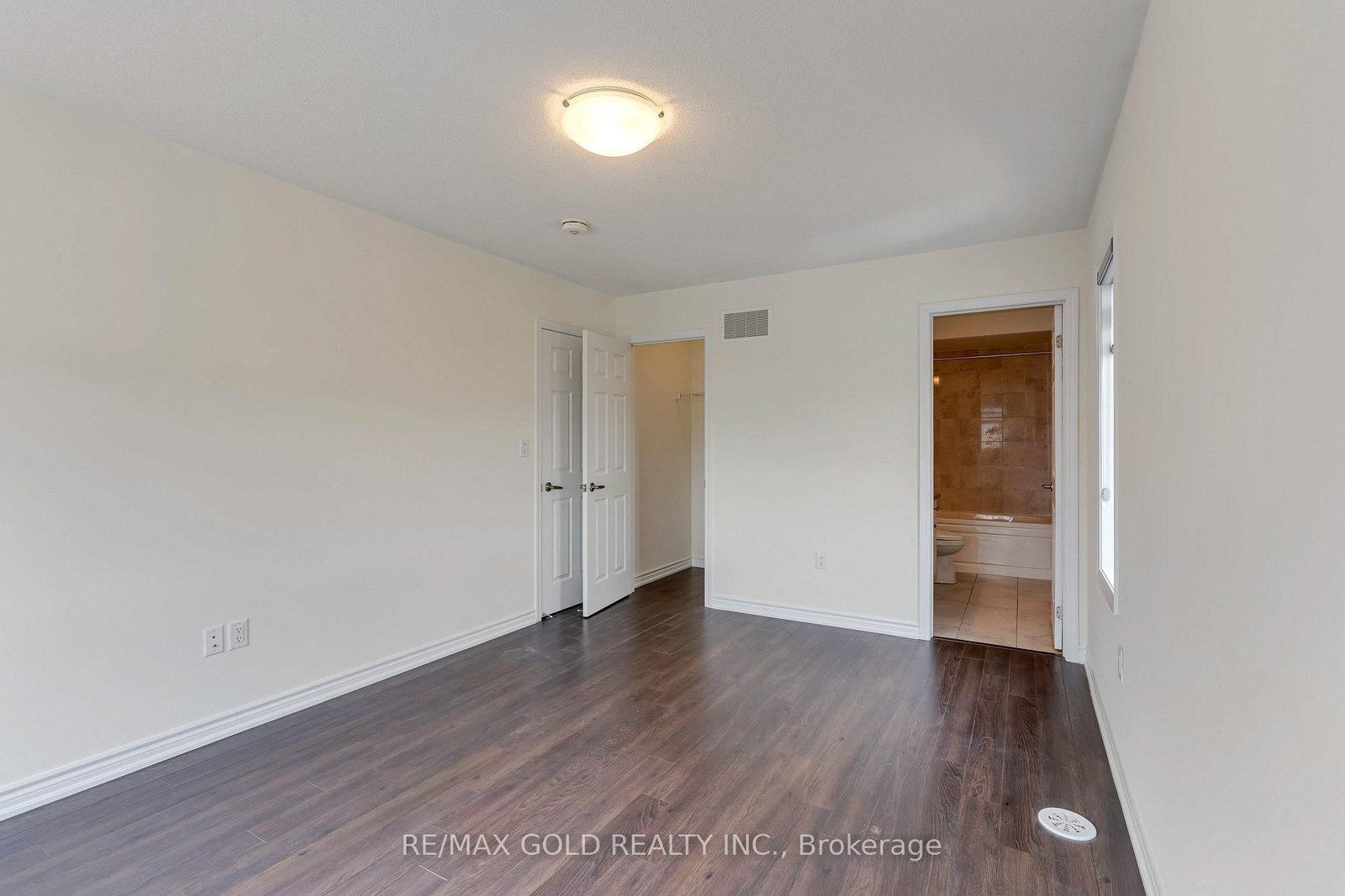 240 Lagerfeld Drive • #16 • Brampton, ON photo 32