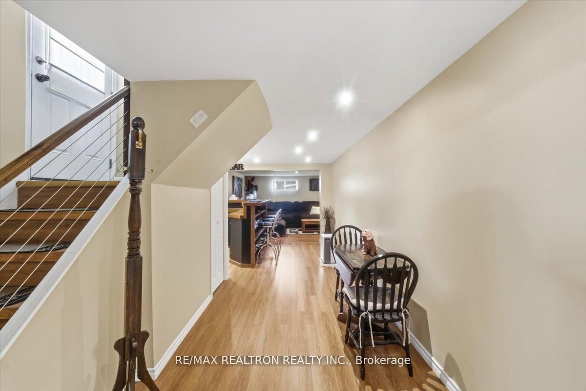 1568 Asgard Drive • Mississauga, ON photo 20