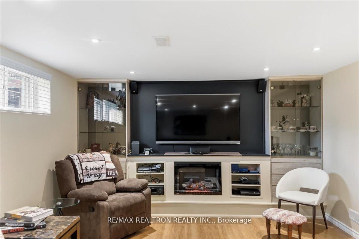 1568 Asgard Drive • Mississauga, ON photo 23