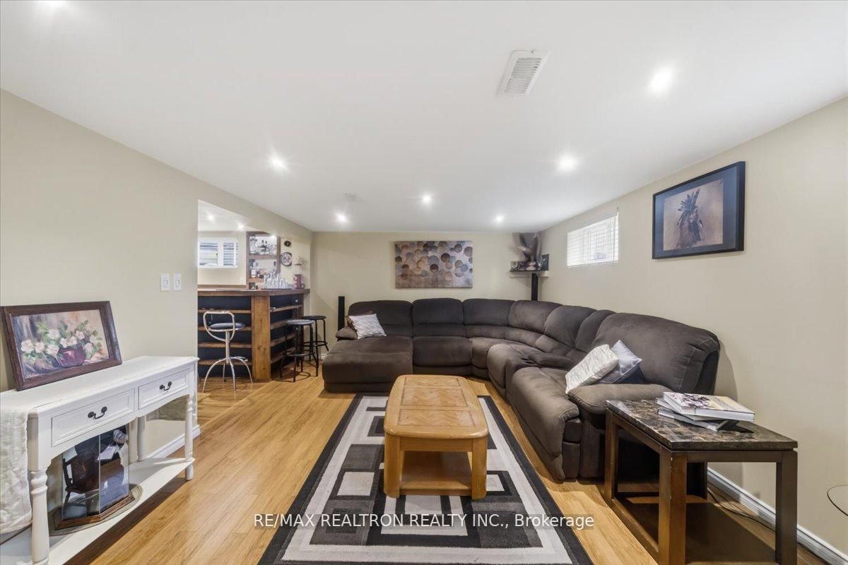 1568 Asgard Drive • Mississauga, ON photo 26
