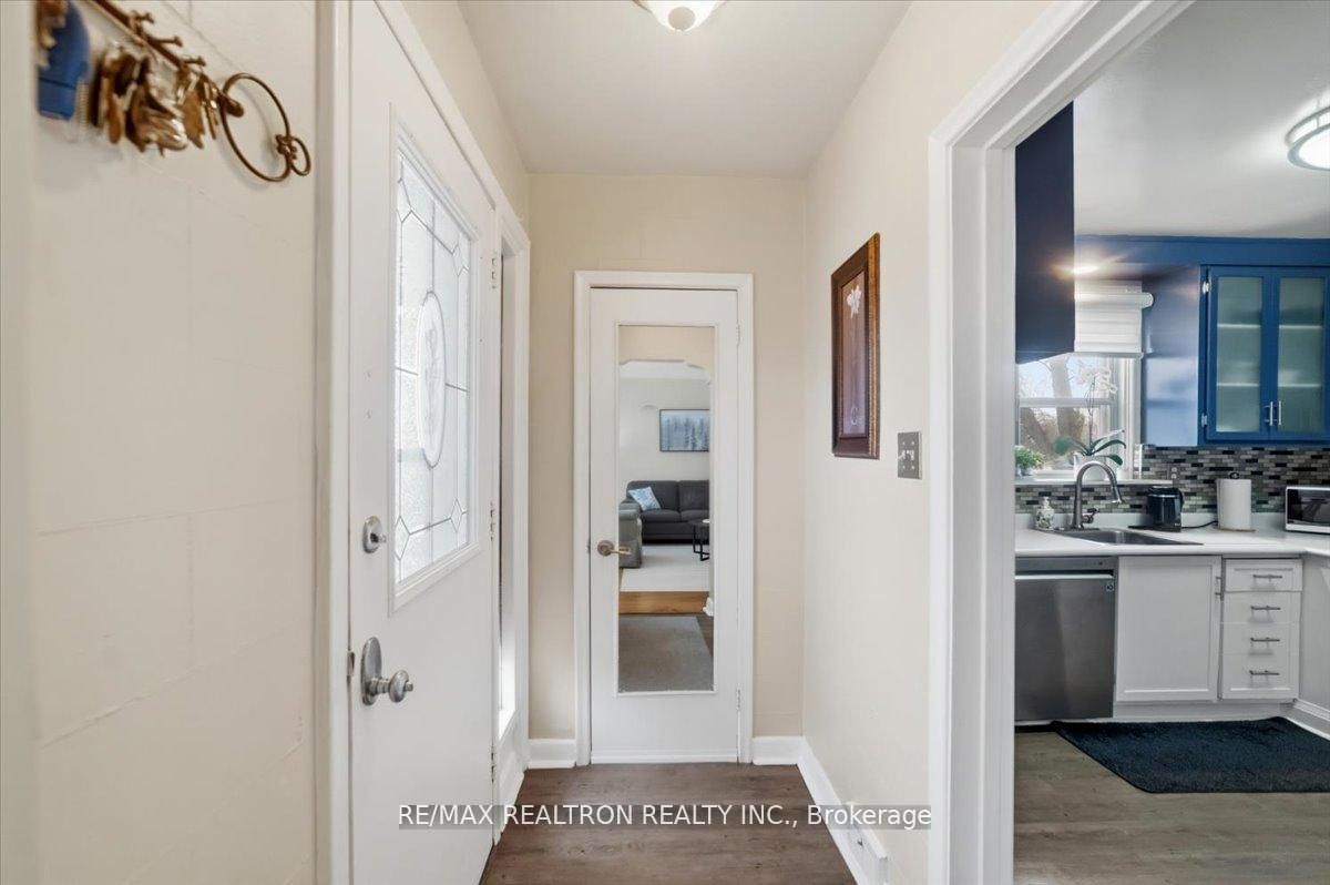 1568 Asgard Drive • Mississauga, ON photo 3