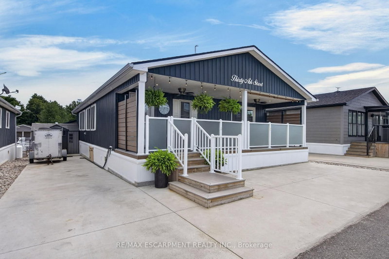 30 Ash Street - 4449 Milburough Line