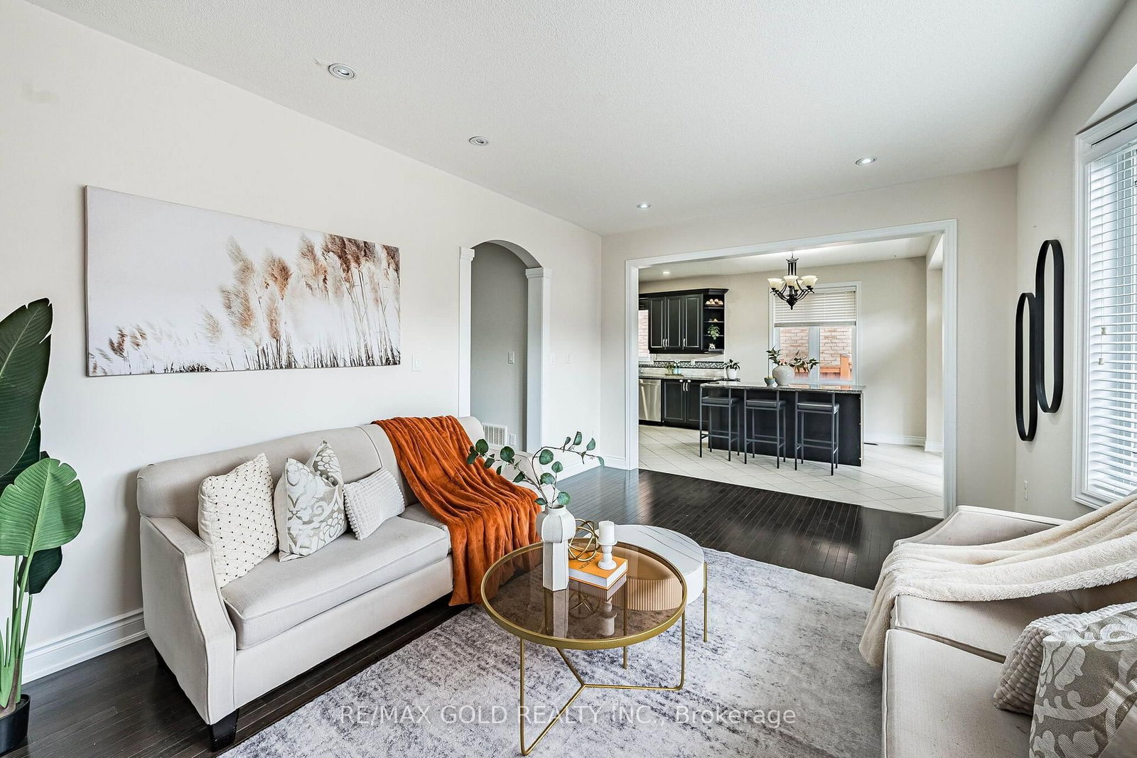 54 Orangeblossom Trail • Brampton, ON photo 16