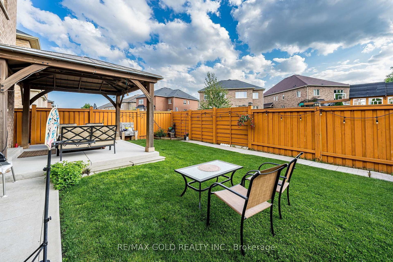 54 Orangeblossom Trail • Brampton, ON photo 36