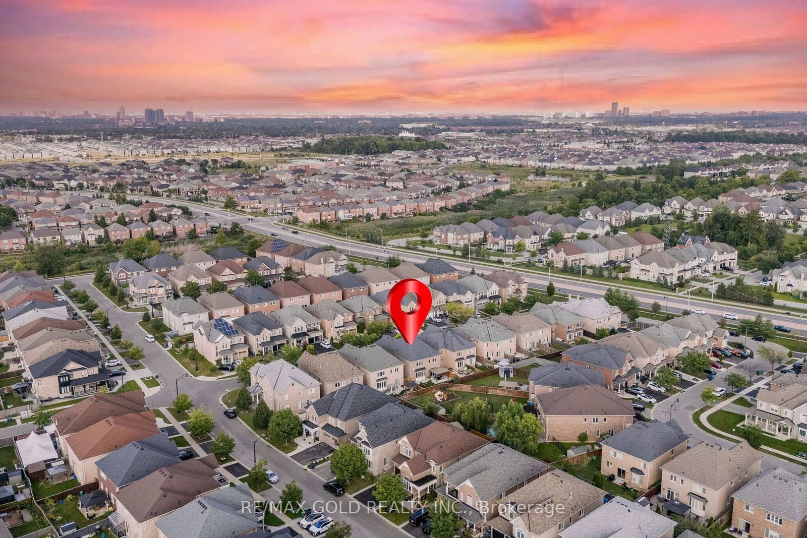 54 Orangeblossom Trail • Brampton, ON photo 38