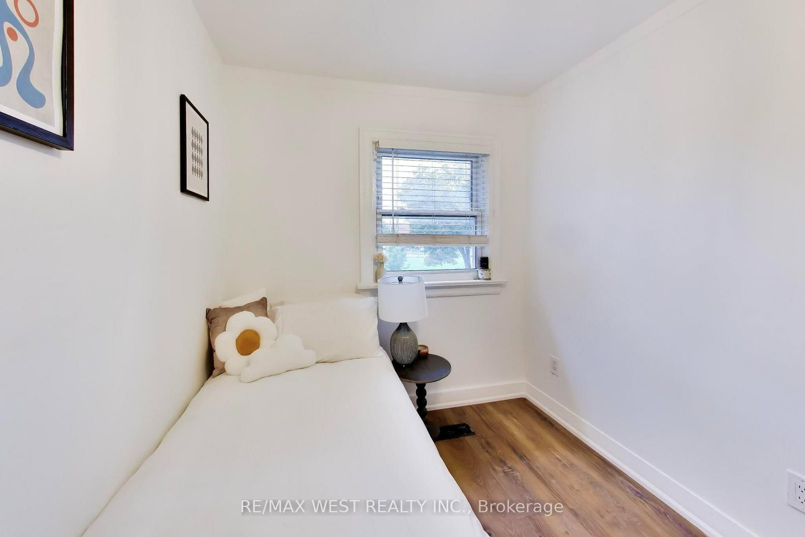 259 Sixth Street • Toronto, ON photo 22