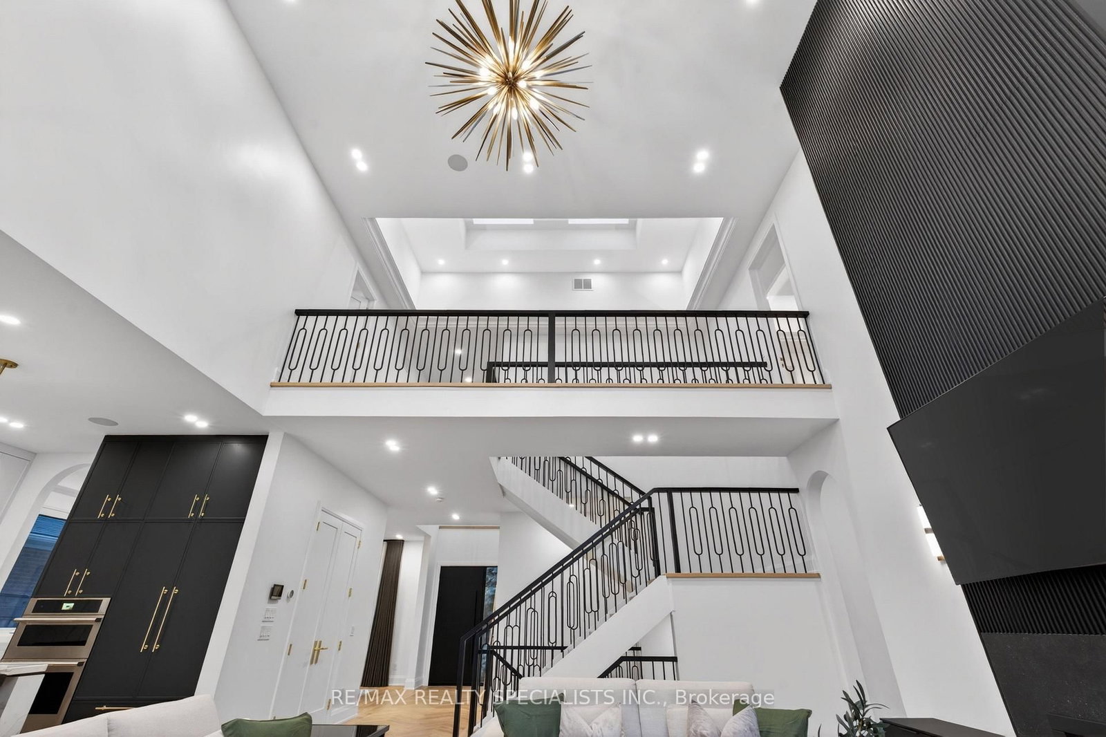 431 Seaton Drive • Oakville, ON photo 32