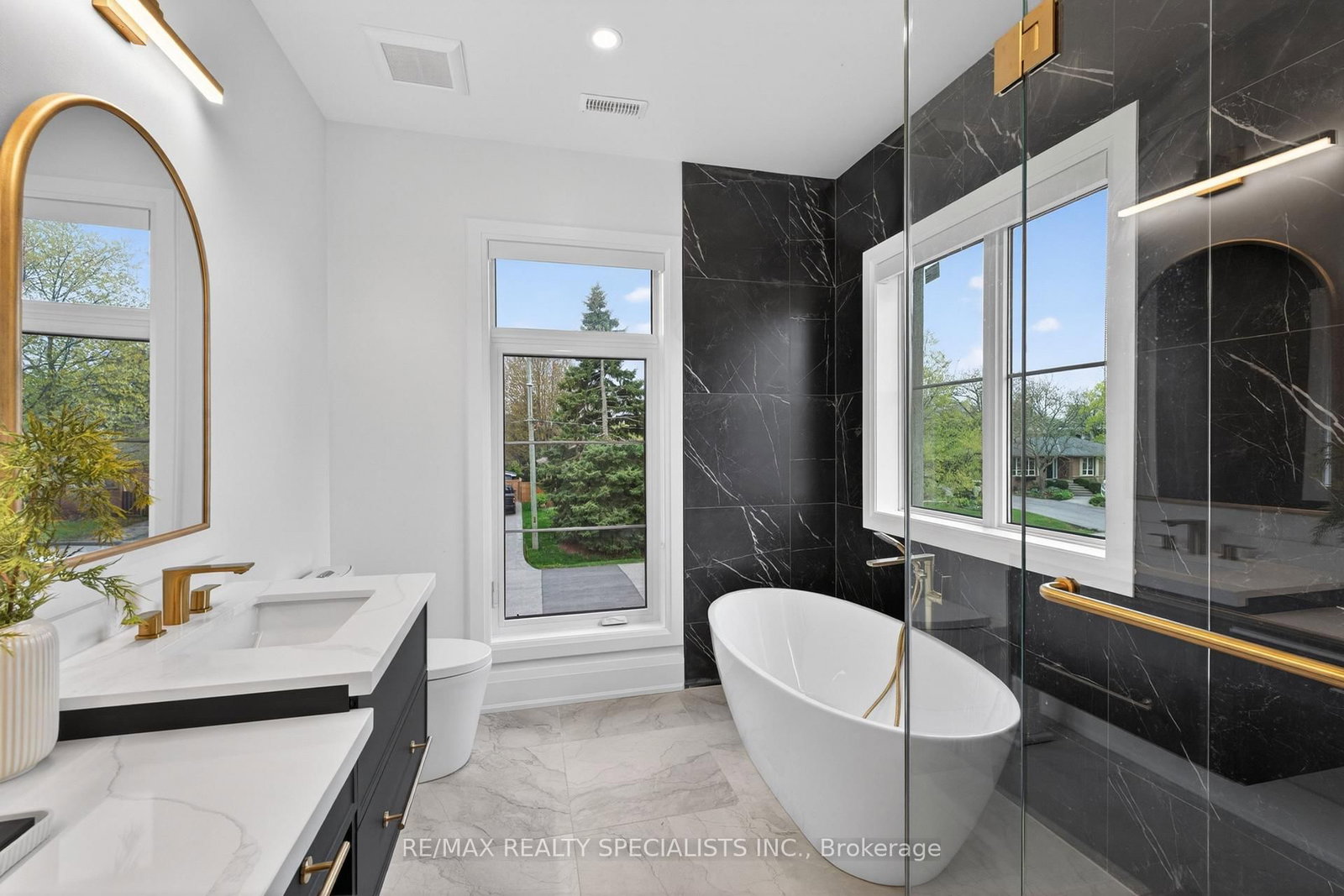 431 Seaton Drive • Oakville, ON photo 44