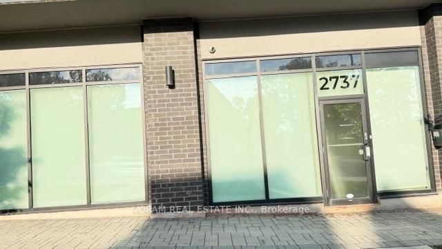 2737 Dufferin St photo 3