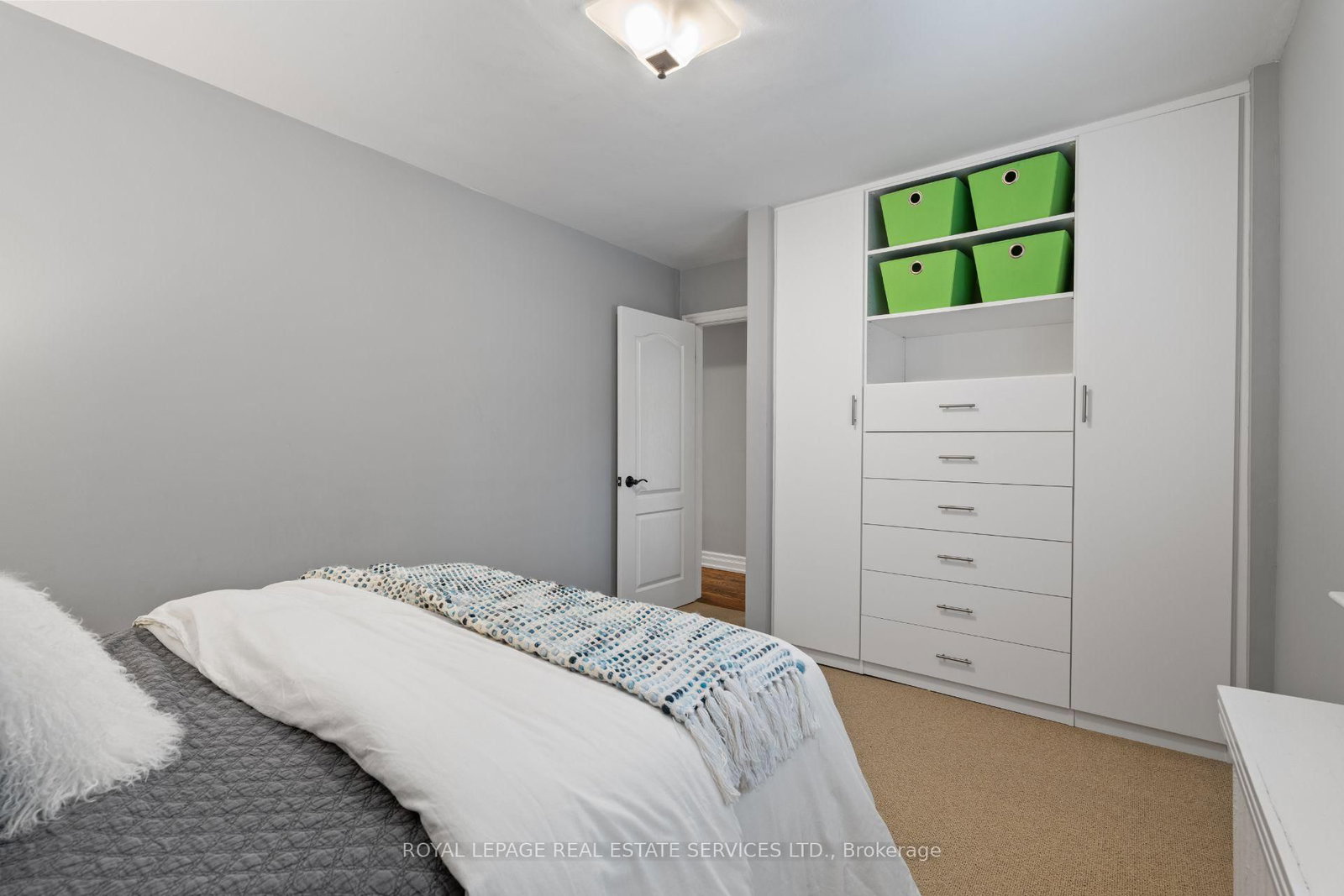 100 Dunedin Drive • Toronto, ON photo 27