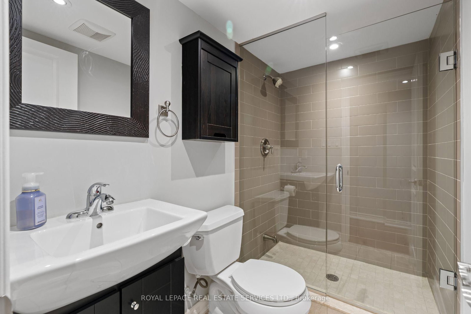 100 Dunedin Drive • Toronto, ON photo 36