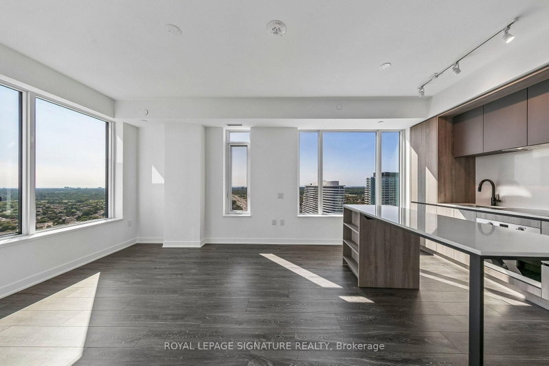2403 - 2495 Eglinton Avenue W