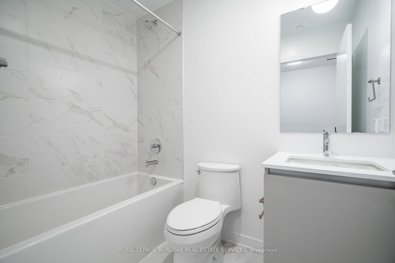 395 Dundas Oakville,ON L6M 5R8 — Photo 13