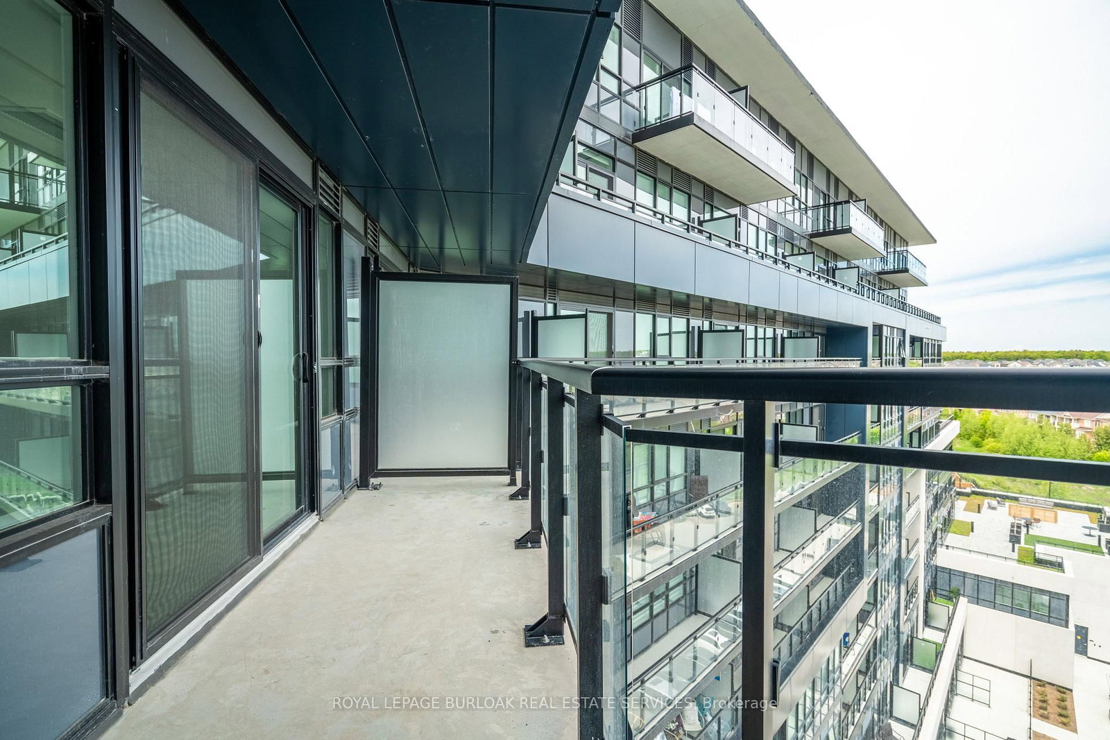 395 Dundas Street W • #801 • Oakville, ON photo 15