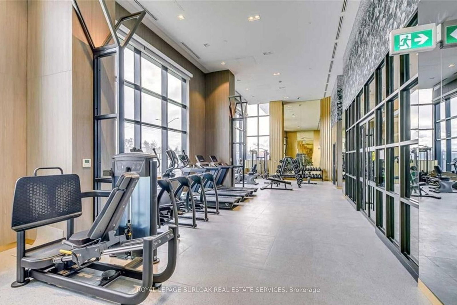 395 Dundas Street W • #801 • Oakville, ON photo 18