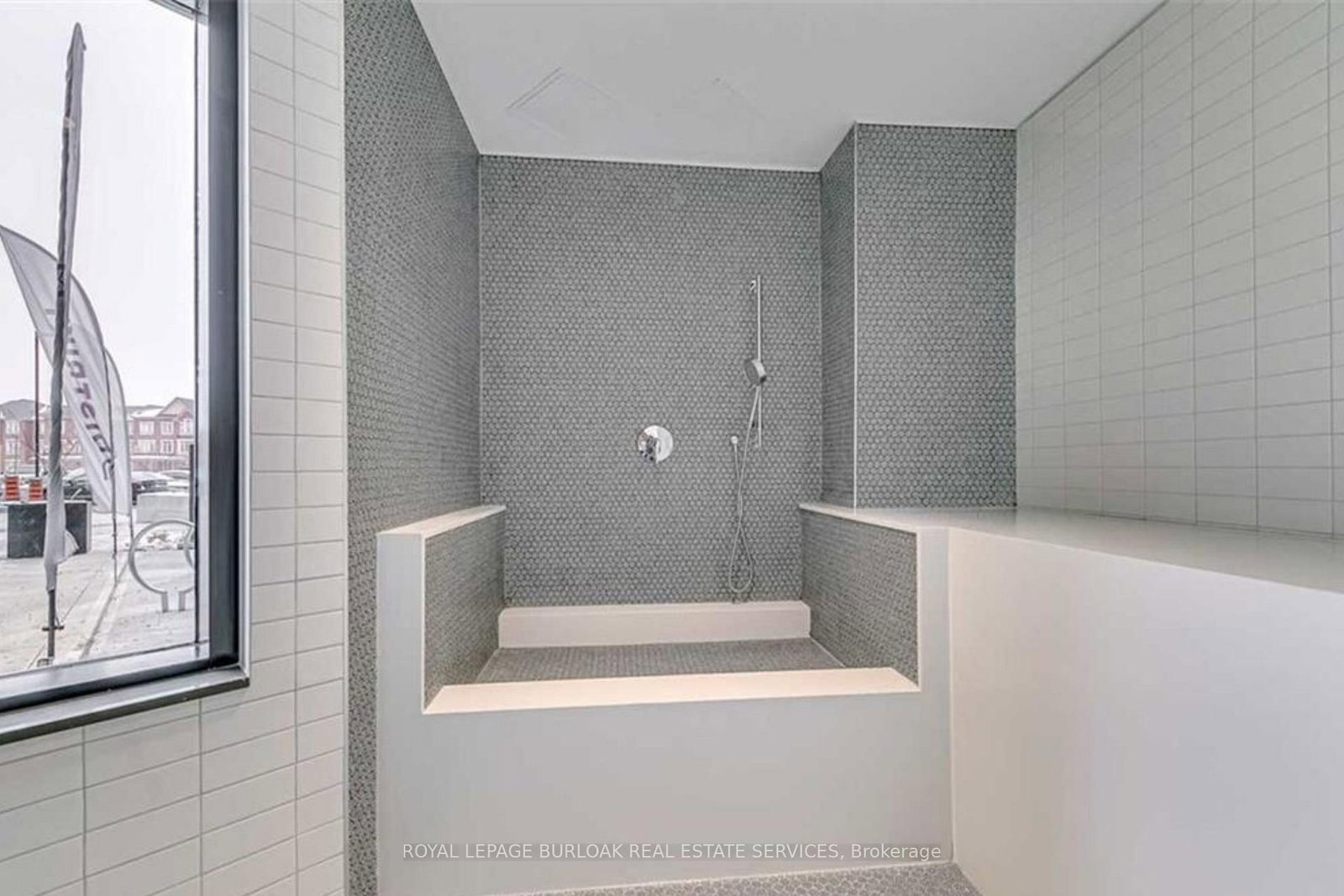 395 Dundas Street W • #801 • Oakville, ON photo 21