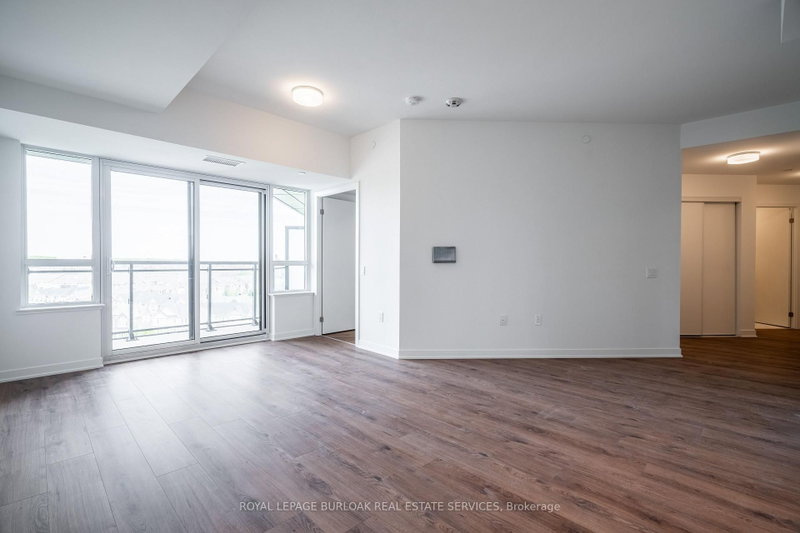 395 Dundas Oakville,ON L6M 5R8 — Photo 6