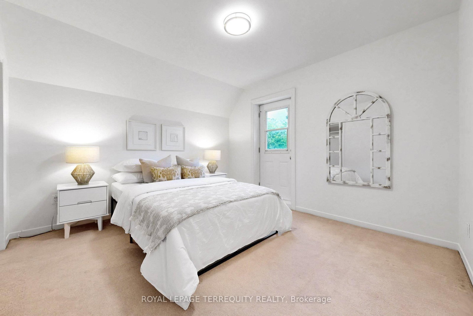 372 St Johns Road • Toronto, ON photo 15