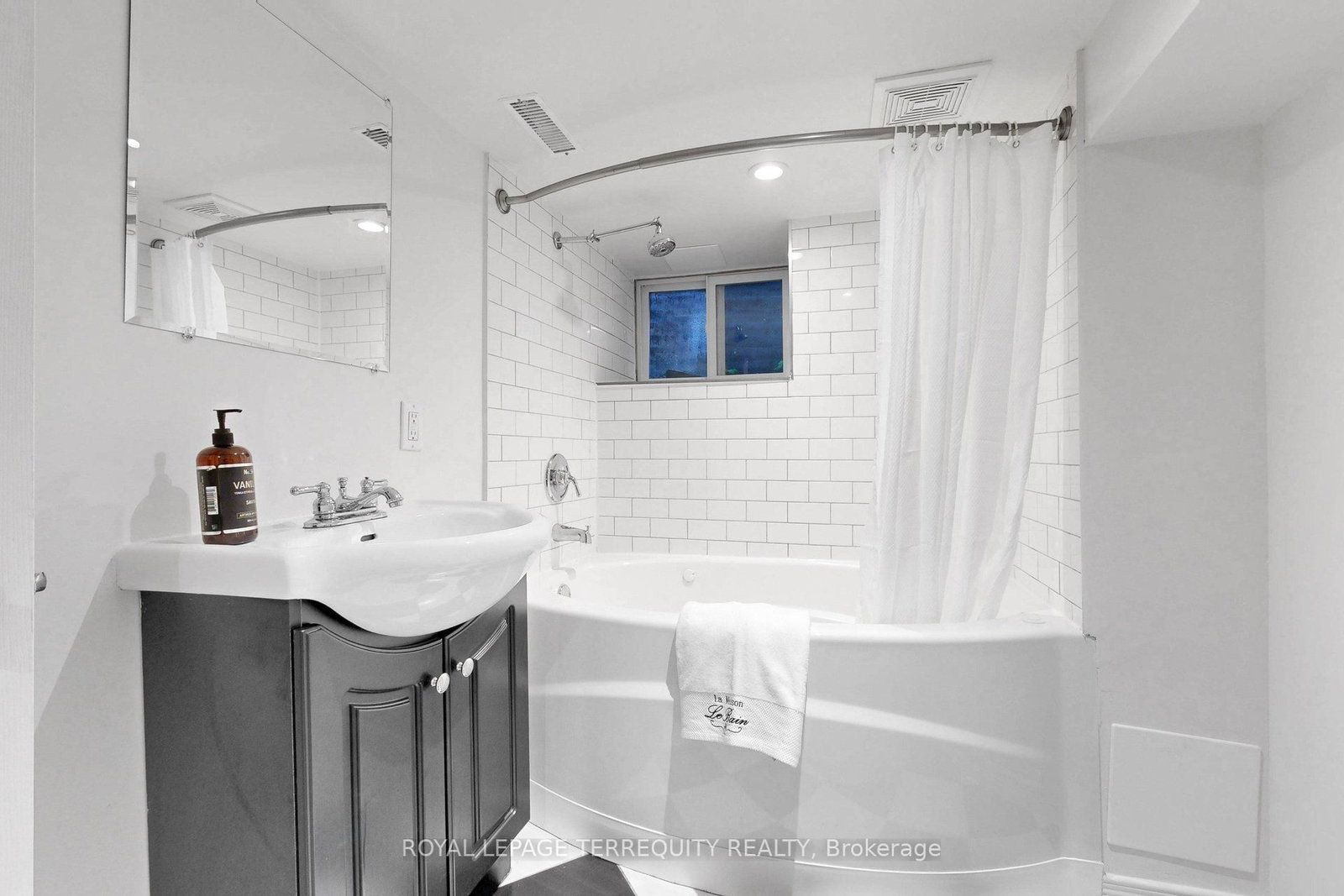 372 St Johns Road • Toronto, ON photo 27