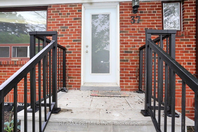 Upper - 37 Silvercrest Avenue