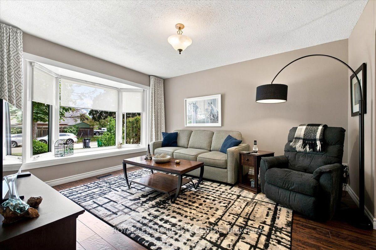 2564 Mainroyal Street • Mississauga, ON photo 10