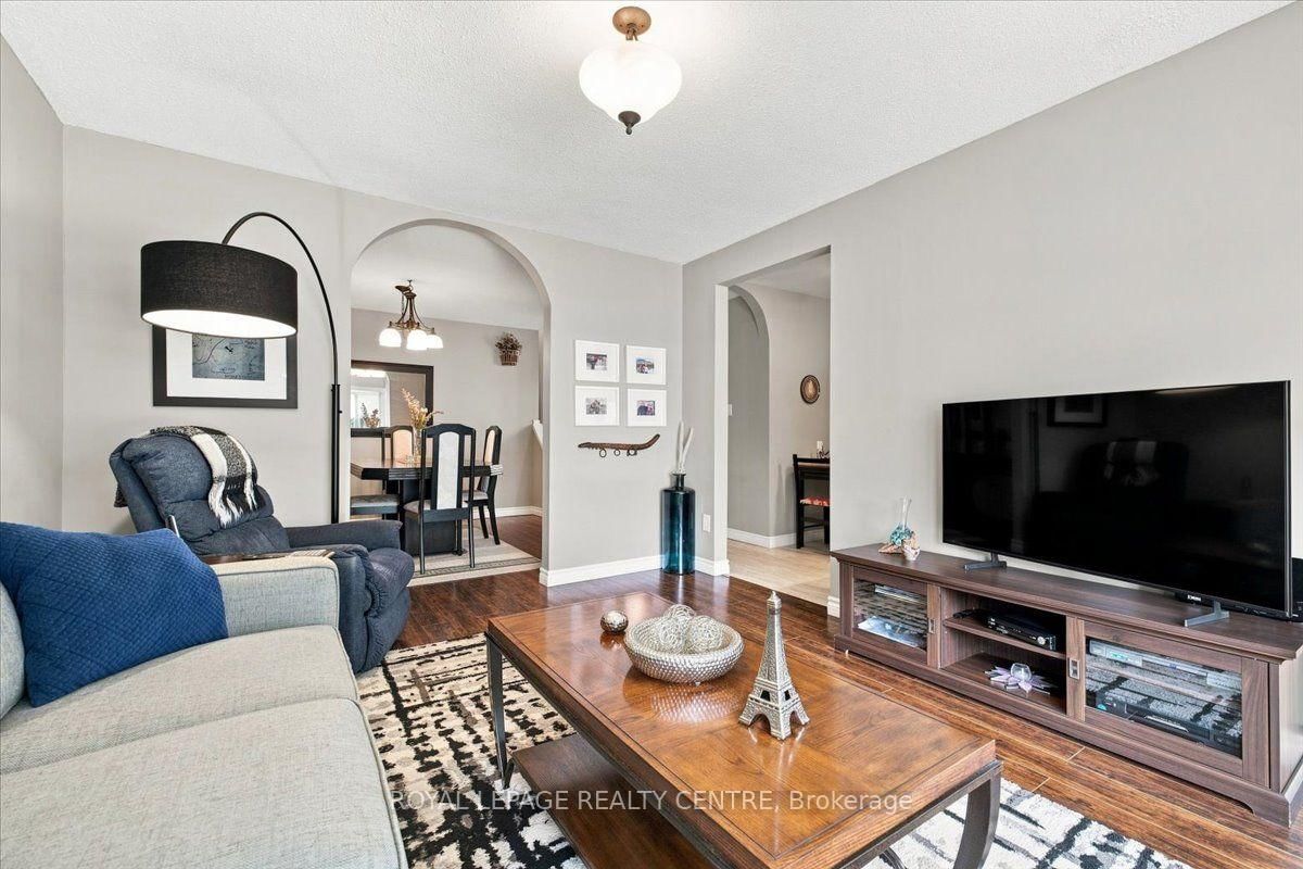 2564 Mainroyal Street • Mississauga, ON photo 11