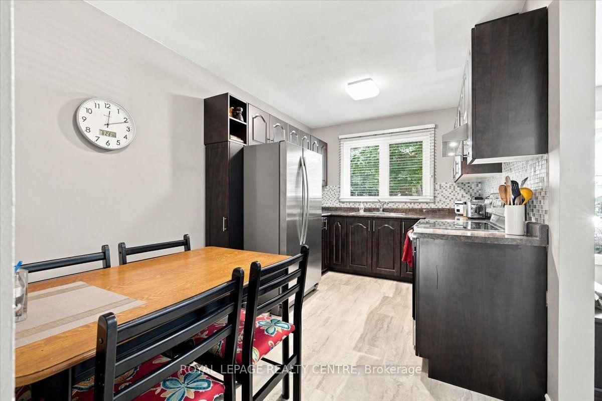 2564 Mainroyal Street • Mississauga, ON photo 13