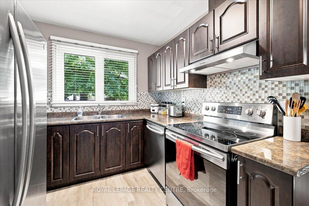 2564 Mainroyal Street • Mississauga, ON photo 15