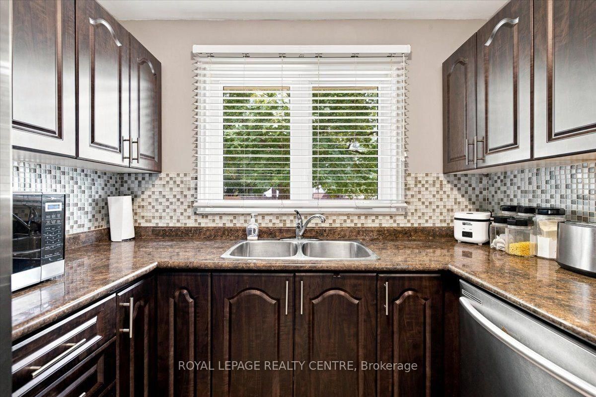 2564 Mainroyal Street • Mississauga, ON photo 16