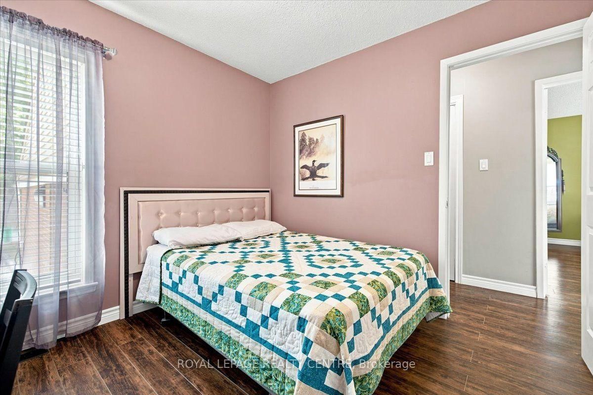 2564 Mainroyal Street • Mississauga, ON photo 25