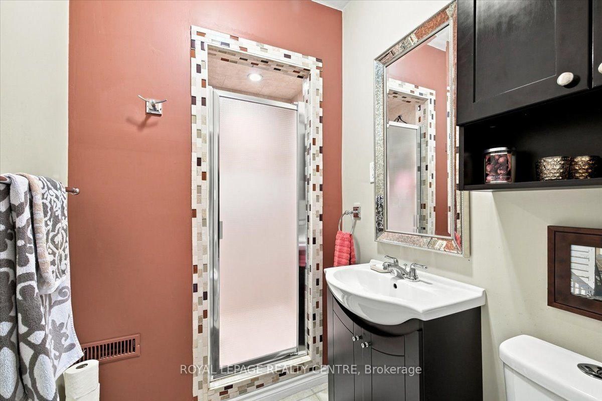 2564 Mainroyal Street • Mississauga, ON photo 36